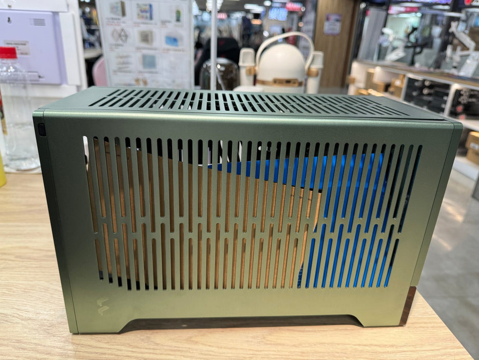 【展示福利品 - 台中門市】Fractal Terra - Fin Shop
